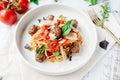 Linguine with Ricotta Meat Ball (Pasta)
